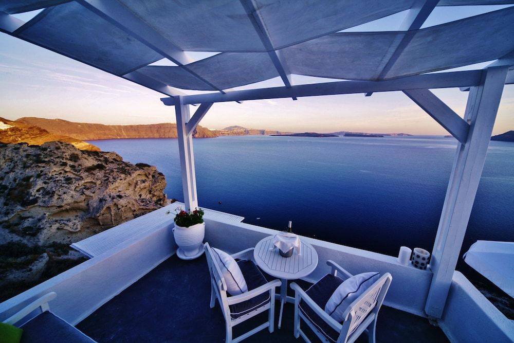 Armeni Village Rooms & Suites Junior Suite, Sea View 11