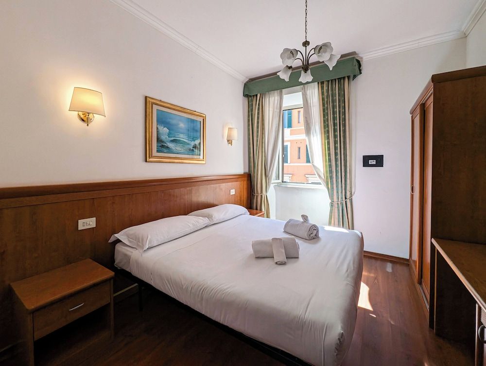 Hotel Philia Rome Standard Double Room 4