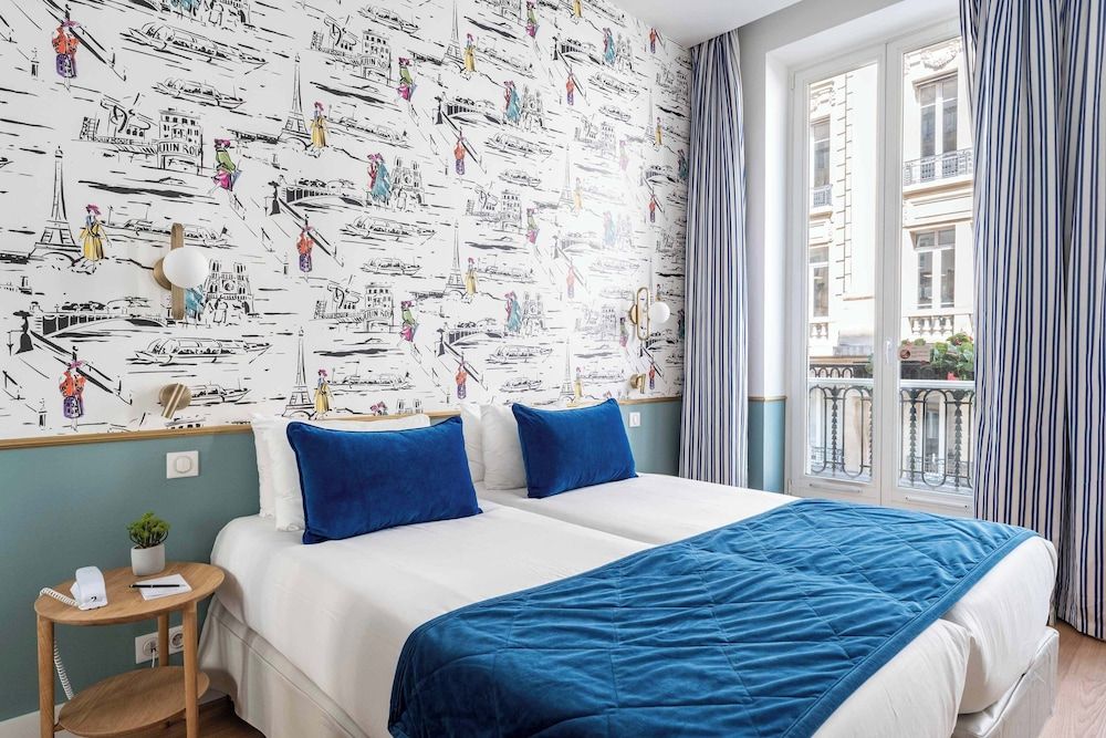 Hôtel Acadia - Astotel Standard Twin room - Complimentary soft minibar, courtesy tray, Chromecast - Snacks, digital press 2