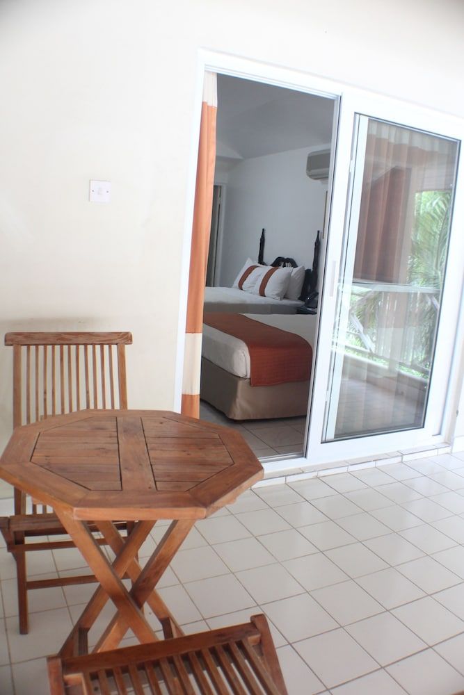 Altamont Court Hotel Executive Double Room 10