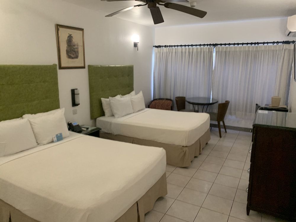 Altamont Court Hotel Executive Double Room 7