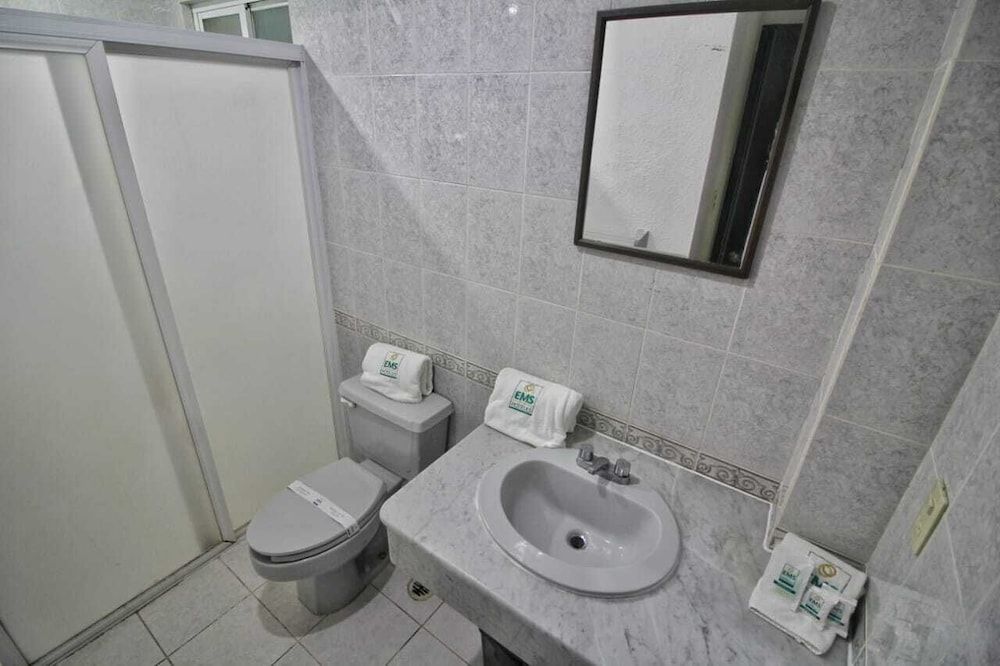 EMS Hotels Boca del Río Basic Double Room, 2 Double Beds 3