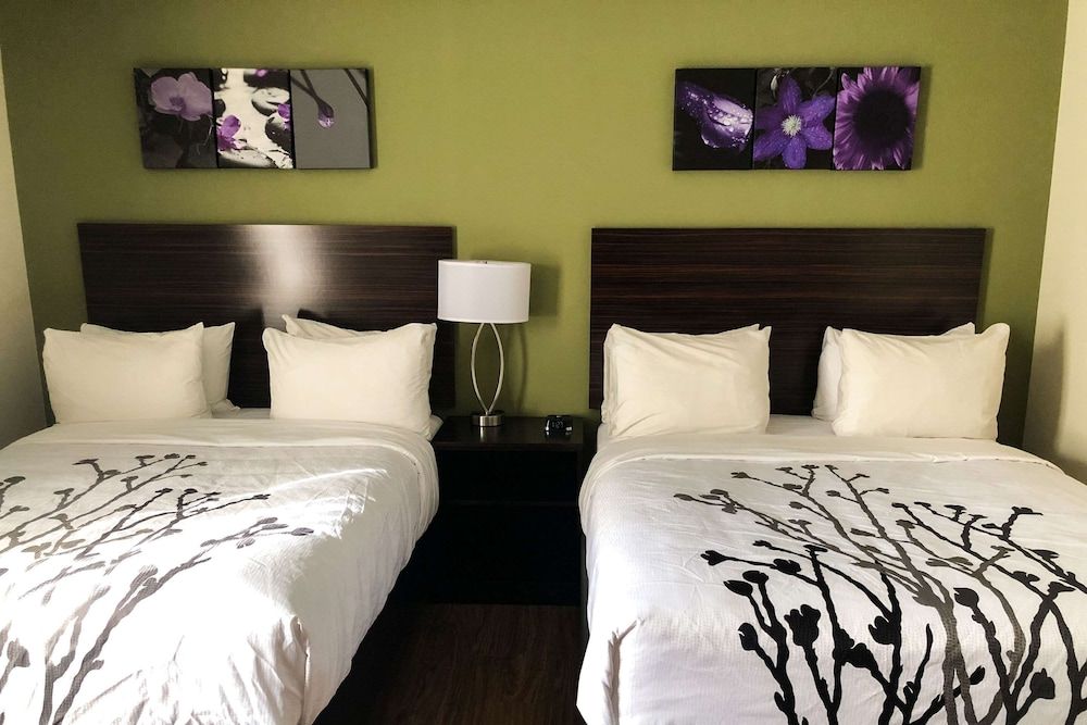 Standard Room, 2 Queen Beds, Non Smoking