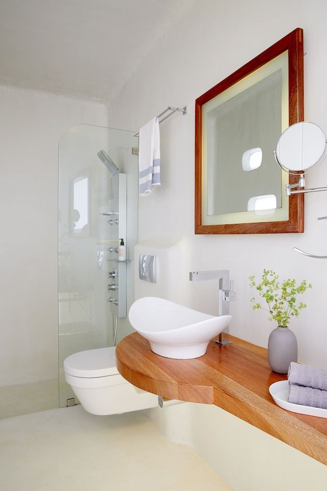 La Perla Villas and Suites - Adults Only La Perla Suite with Outdoor Hot Tub and Caldera View 3