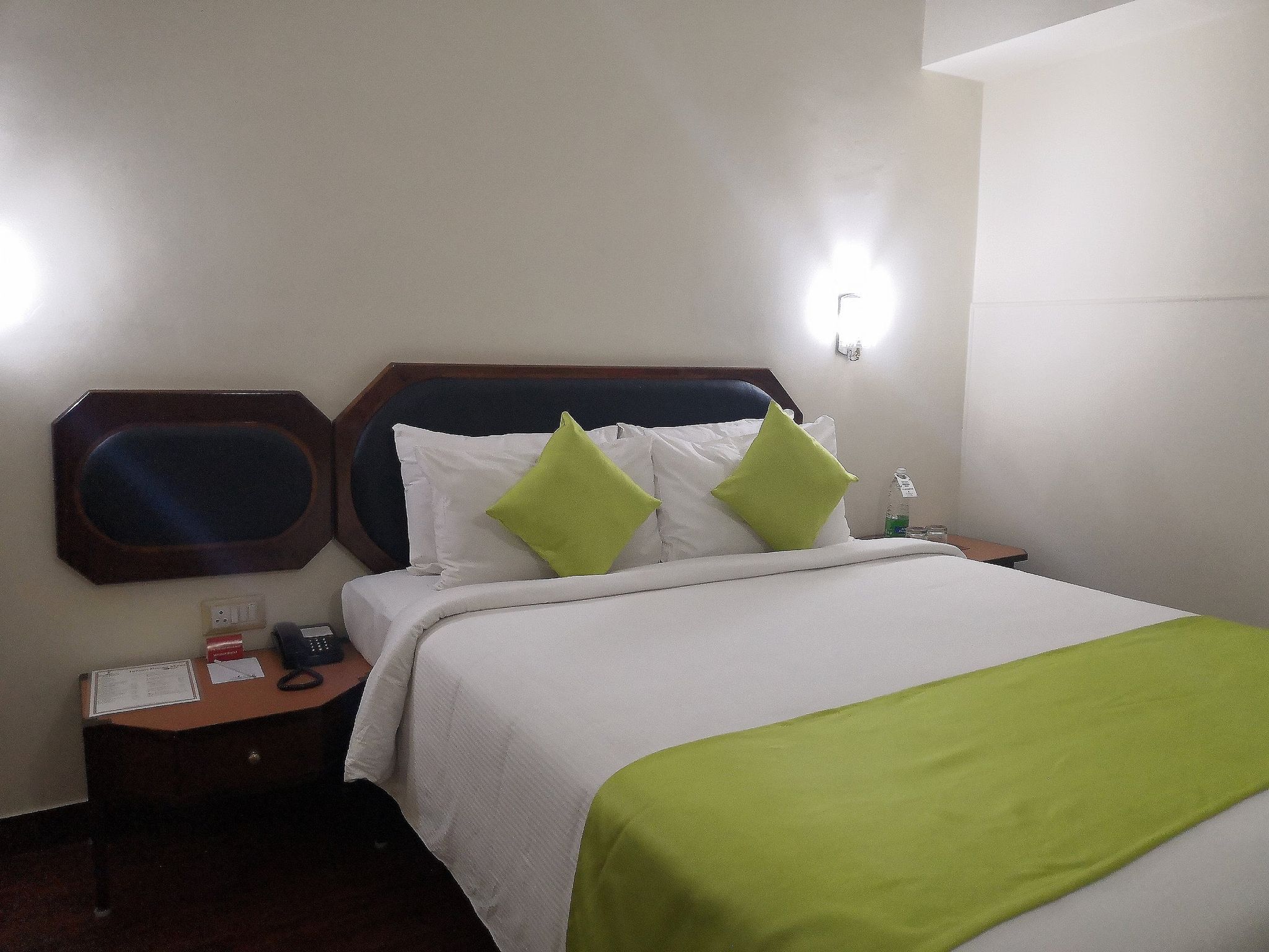 Hotel Presidency Deluxe Double or Twin Room 5