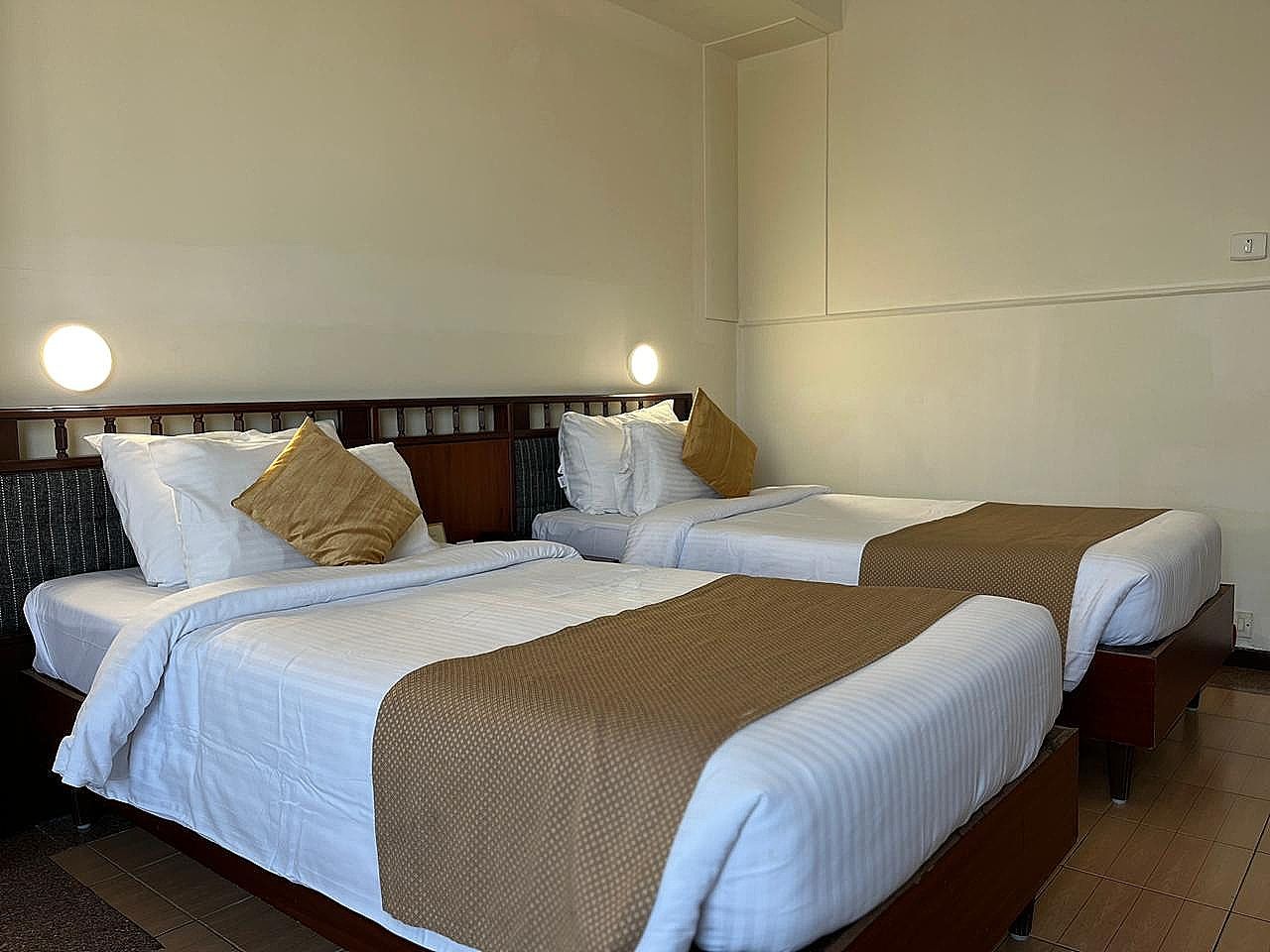 Hotel Presidency Deluxe Double or Twin Room 2