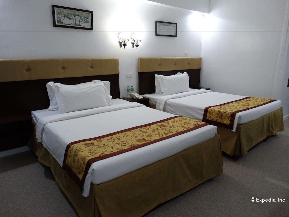 undefined Lido De Paris Hotel 3