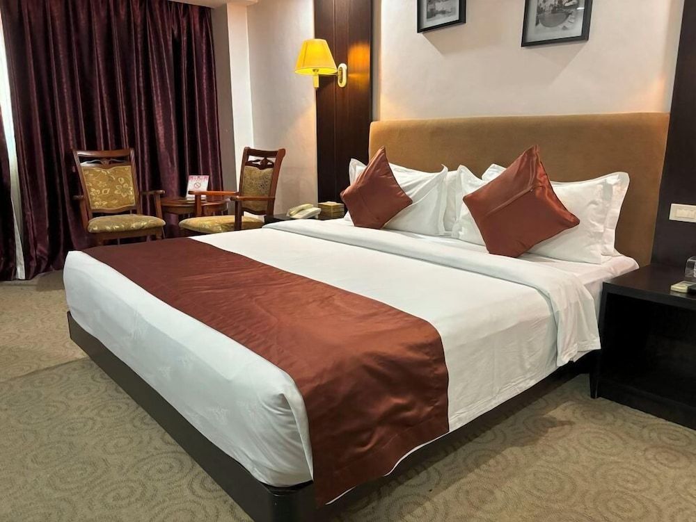 Lido De Paris Hotel DELUXE TWIN ROOM 13