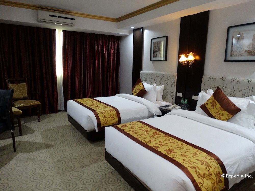 Lido De Paris Hotel DELUXE TWIN ROOM 8