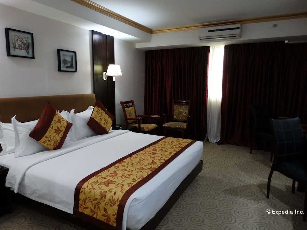 Lido De Paris Hotel DELUXE TWIN ROOM 4