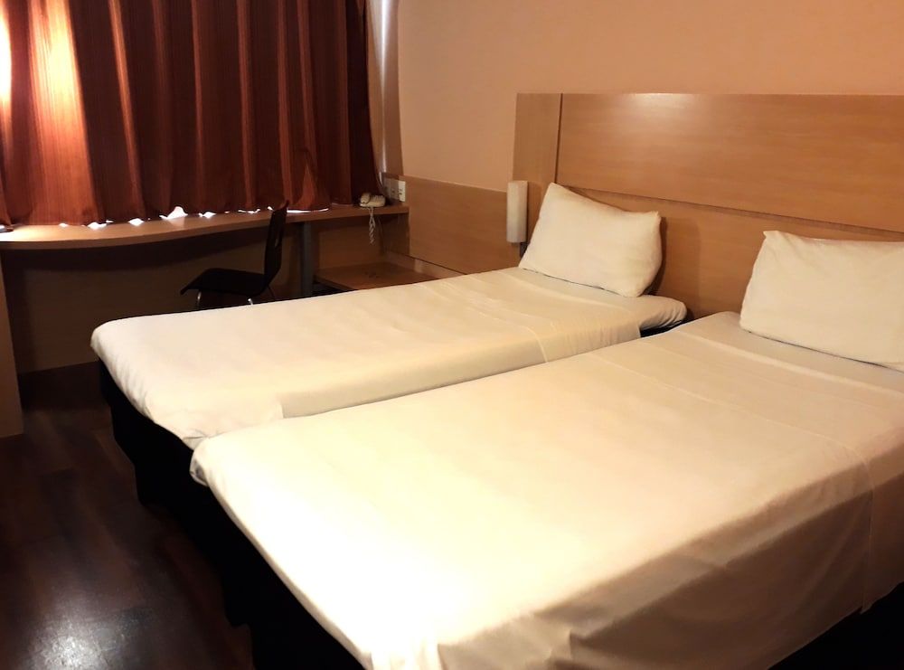 Standard Room, Multiple Beds