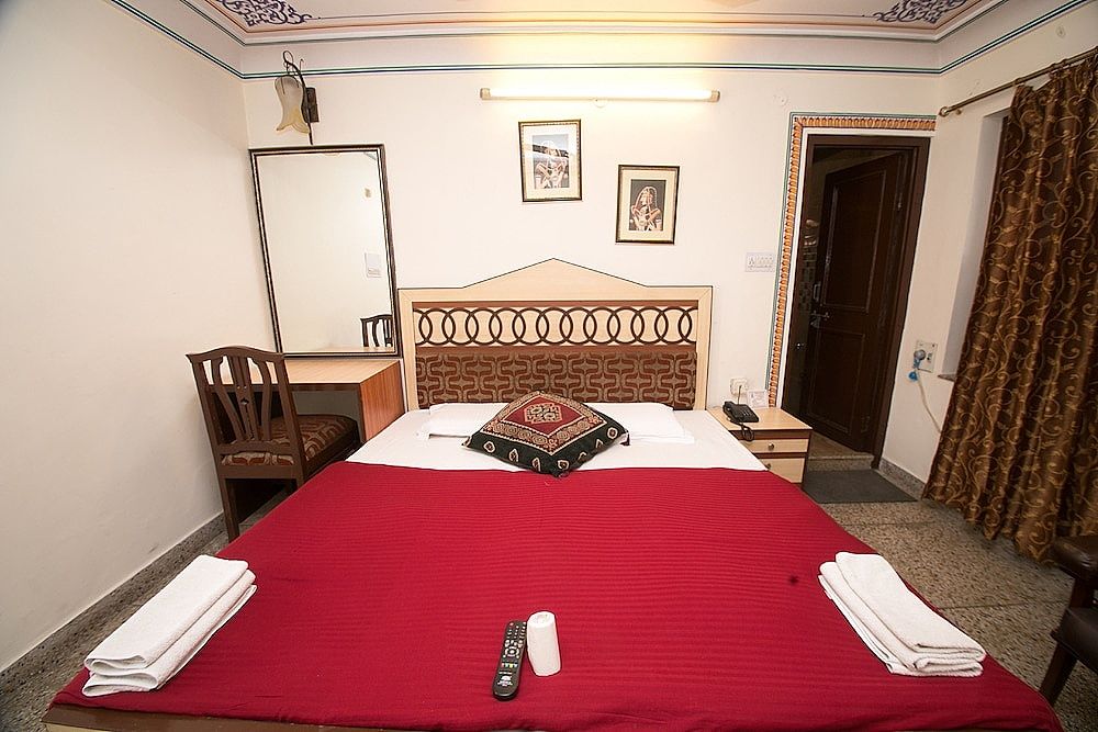 Hotel Kalyan Semi Deluxe Non AC Room 9