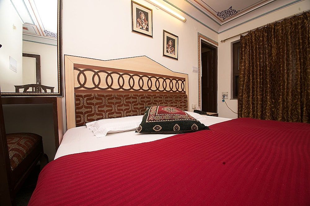 Hotel Kalyan Semi Deluxe Non AC Room 5