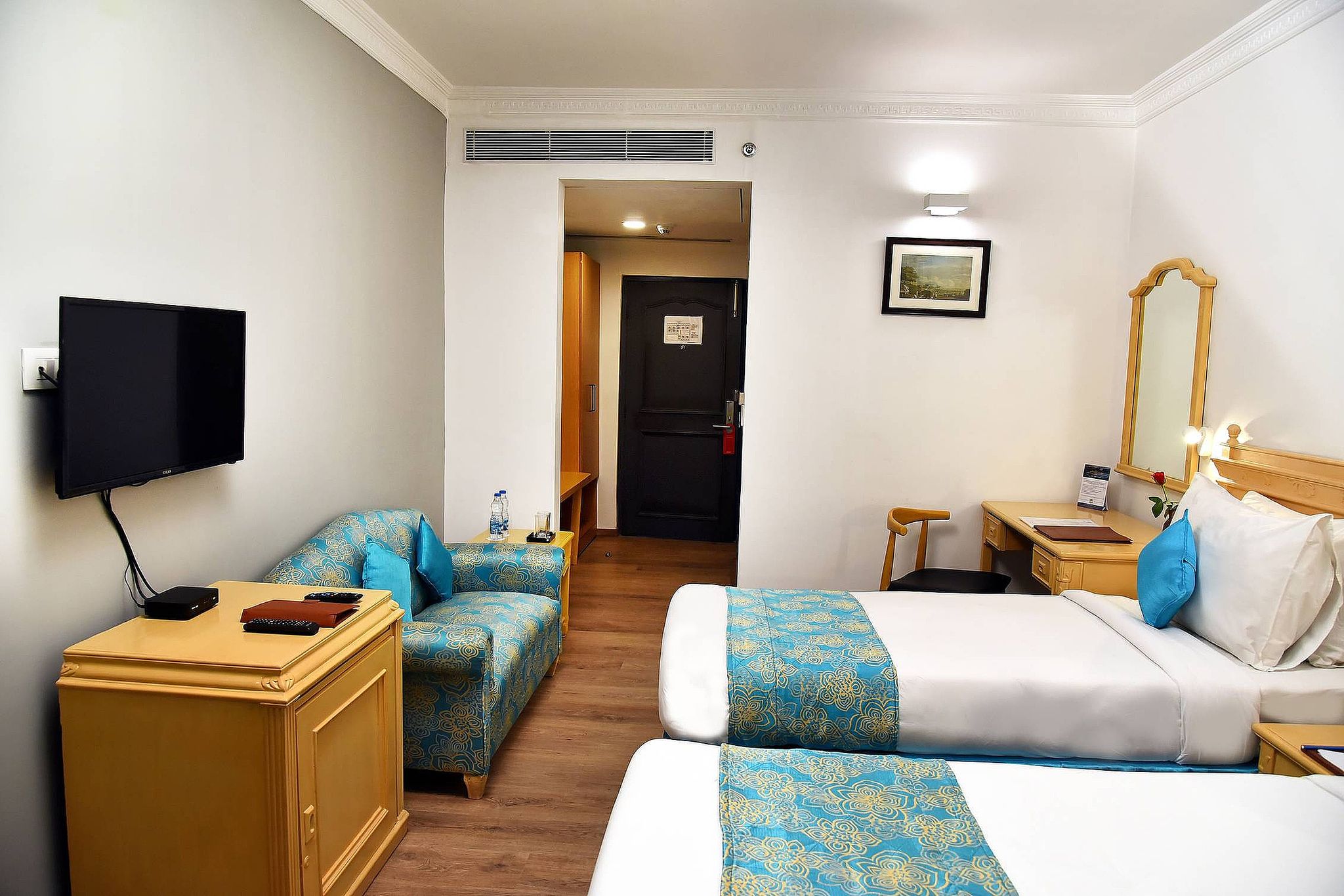 Hotel Golden Parkk SUPERIOR DELUXE TWIN 2