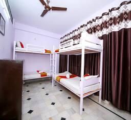 Bunk Bed For Women room