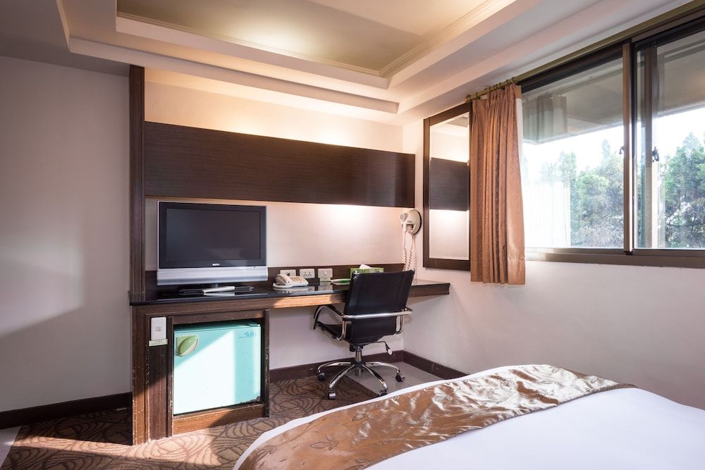 The Enterpriser Hotel Family Room 2