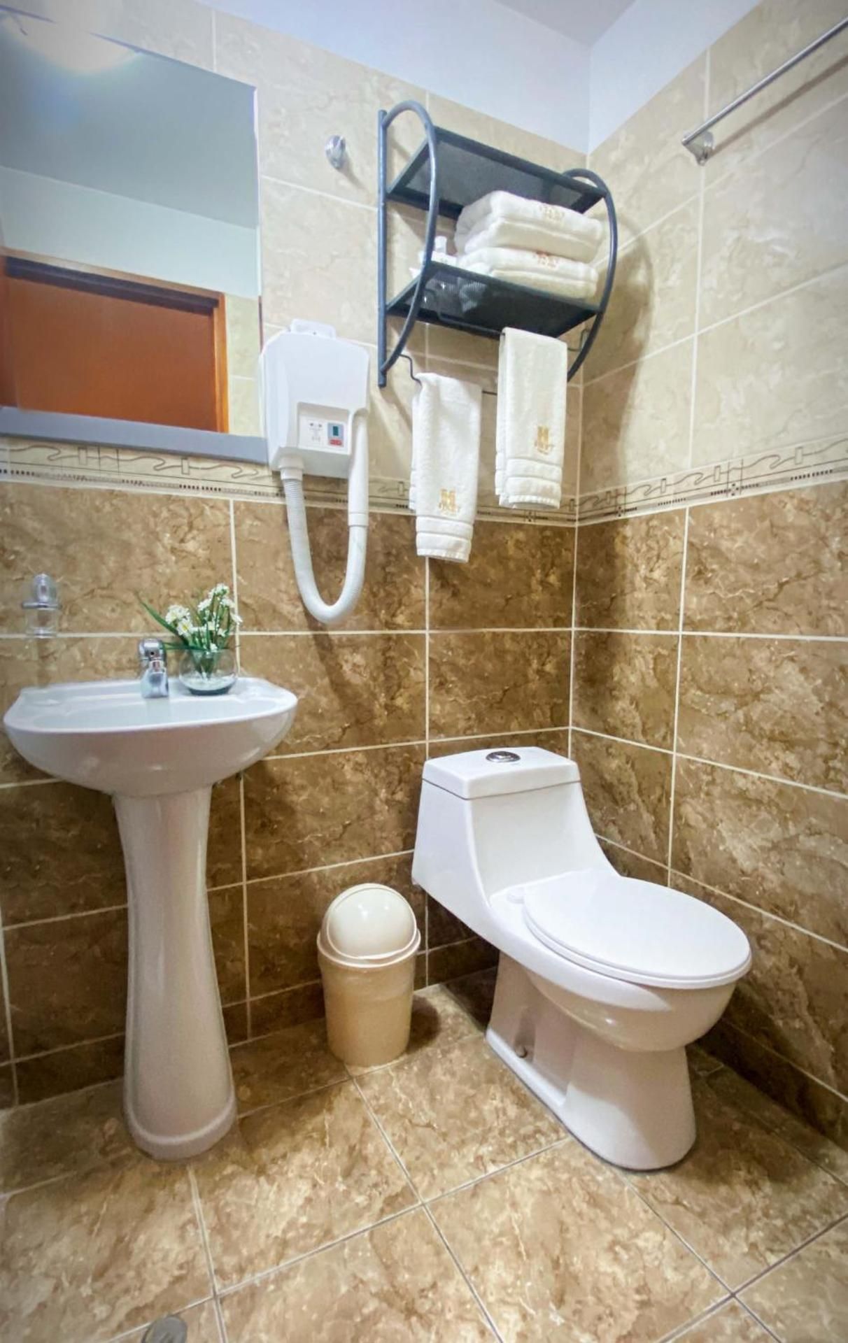 Large Double or Twin Room