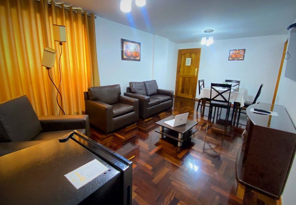 Inkari Apart Hotel Standard Room, 1 King Bed 3