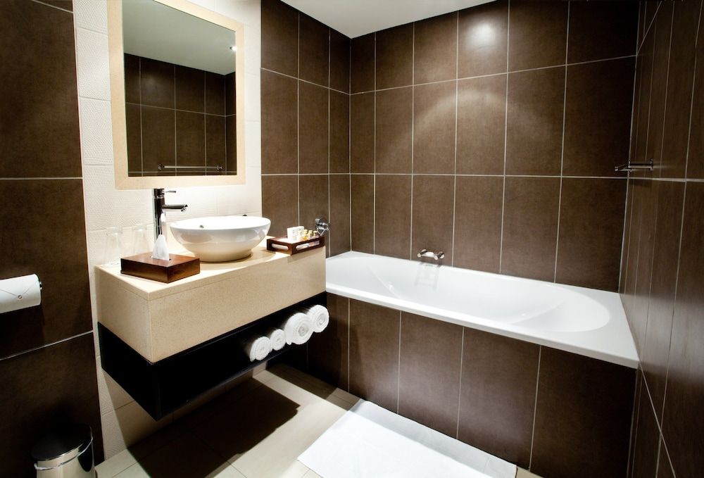 Avani Lesotho Hotel & Casino AVANI Superior Room 4