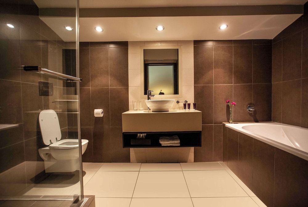 Avani Lesotho Hotel & Casino Avani Suite 6