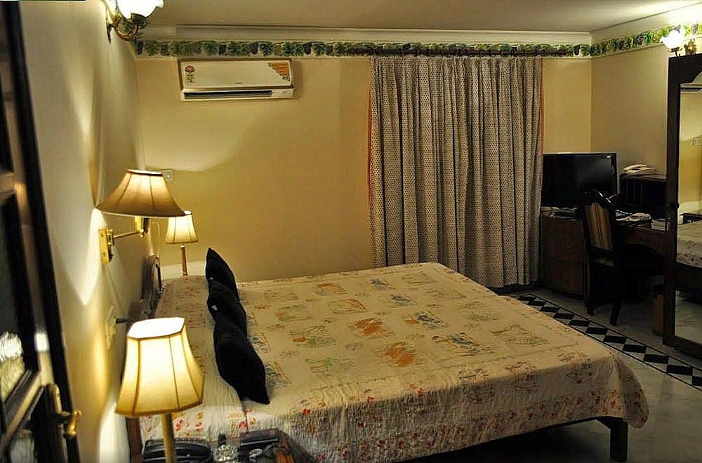 Jas Vilas Double Room 2