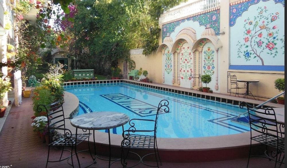 Pool