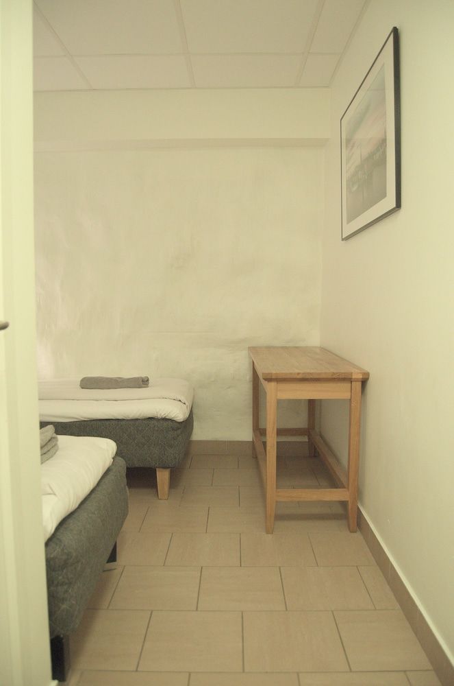 Hostel Dalagatan Basic Twin Room, Private Bathroom (no windows) 8