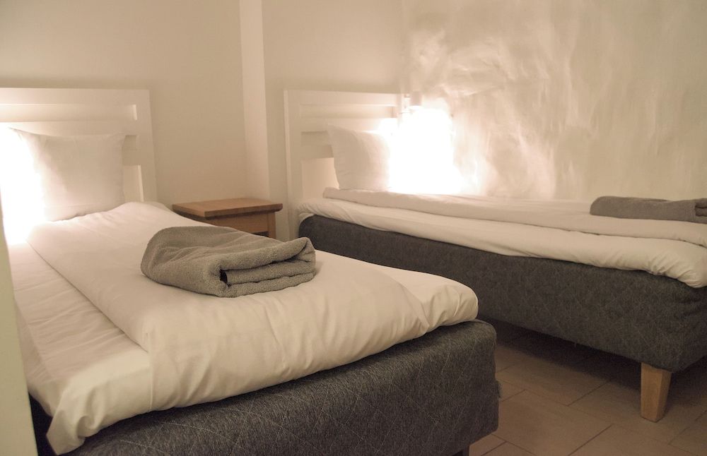 Hostel Dalagatan Basic Twin Room, Private Bathroom (no windows) 2