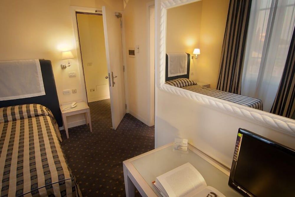 Hotel Arnolfo & Aqua Laetitia spa and beauty Room 4