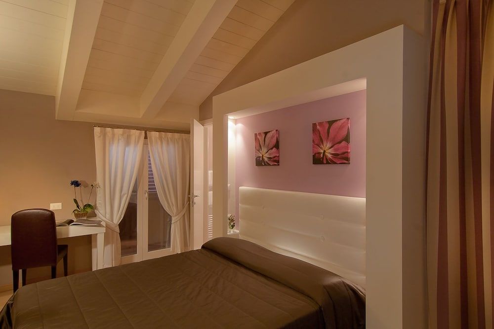 Hotel Arnolfo & Aqua Laetitia spa and beauty Room 3