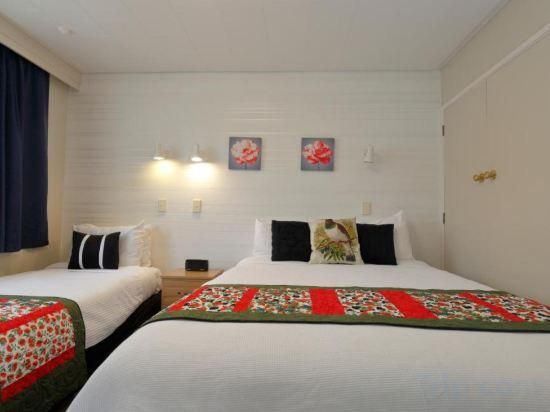 Plus Two Bedrooms Room