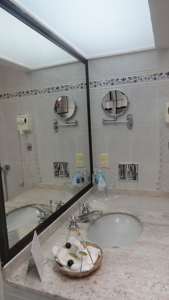 Hotel Vista Hermosa Suite, 1 King Bed 10