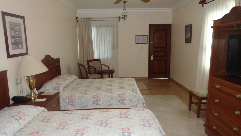 Hotel Vista Hermosa Suite, 2 Double Beds 3