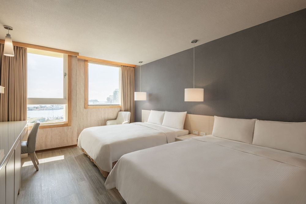 Standard Room, 2 Double Beds, Harbor View