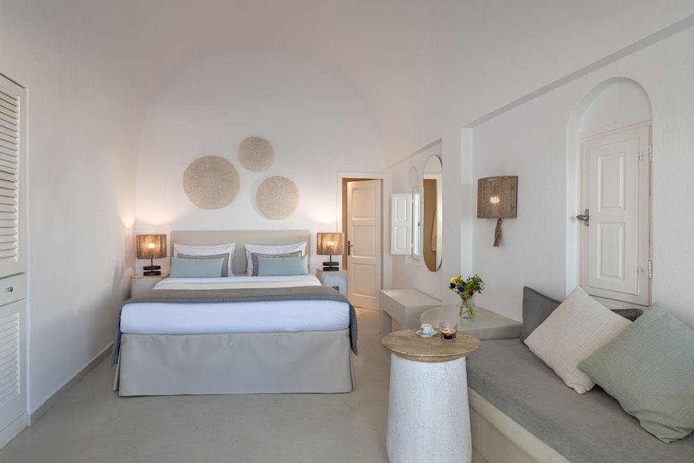 Executive Suite, Sea View (Plunge Pool, Caldera View)