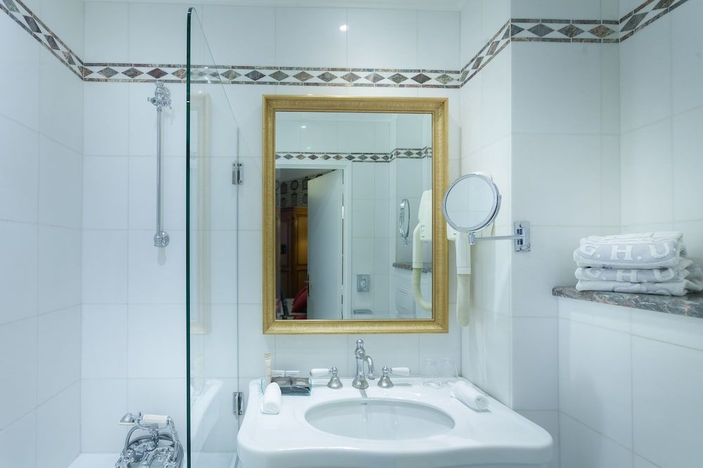 Grand Hôtel de L'Univers Standard Double Room 10