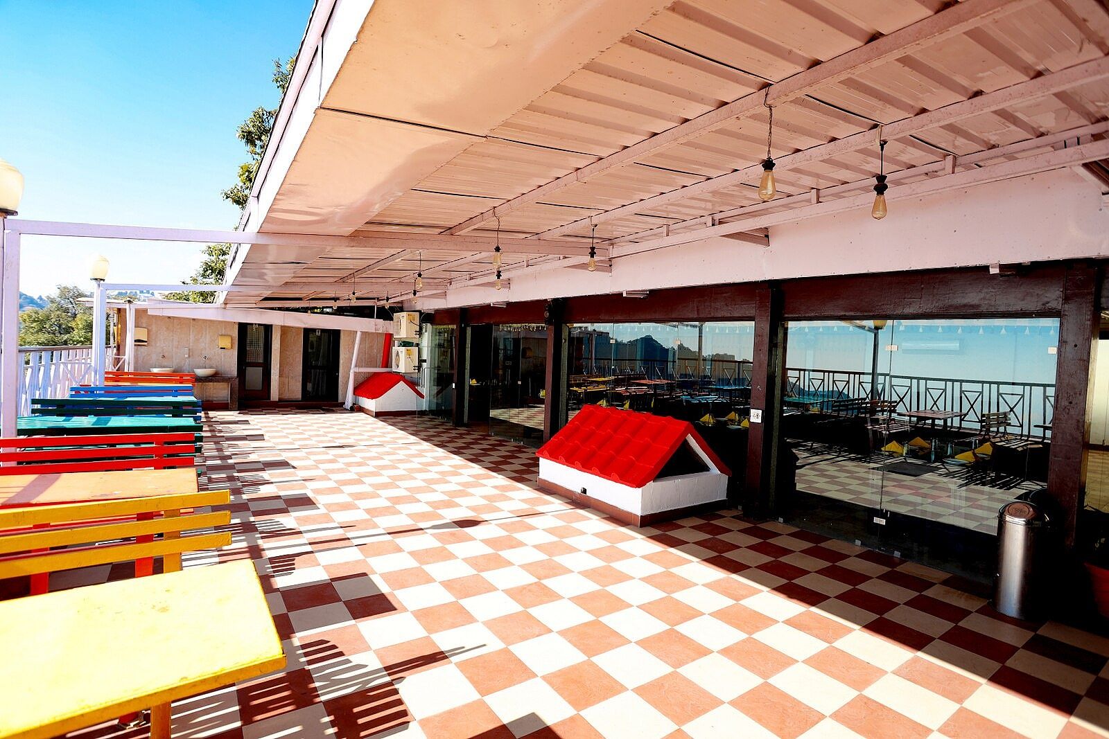 undefined Calux Hill Queen - Formerly Amara at Mall Road with Parking 4