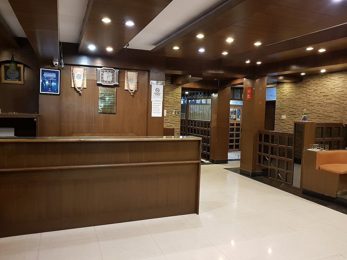 undefined Calux Hill Queen - Formerly Amara at Mall Road with Parking 3