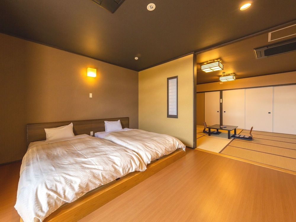 Japanese Style Room 12 tatami + 2 Beds, with Open-air bath (Dinner Menu selected at the restaurant)