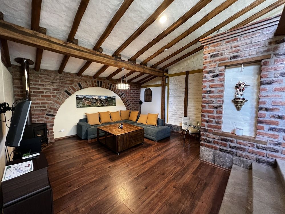 Junior Studio Suite