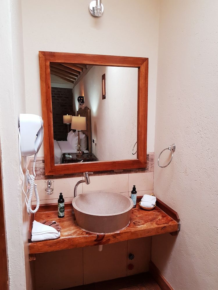 Hacienda Jimenita Wildlife Reserve Luxury Double Room, 3 Bedrooms, Patio, Garden View 4