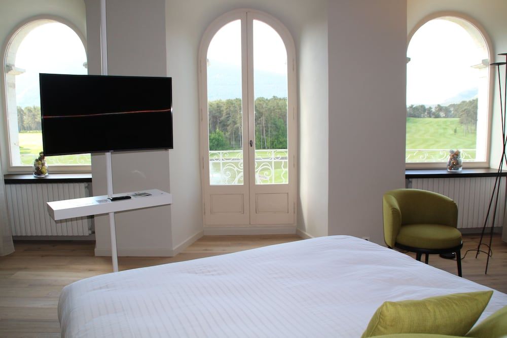 Design Suite, 1 Bedroom, Balcony, Lake View