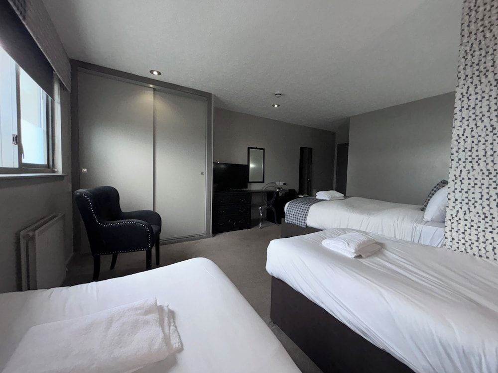 Classic Quadruple Room