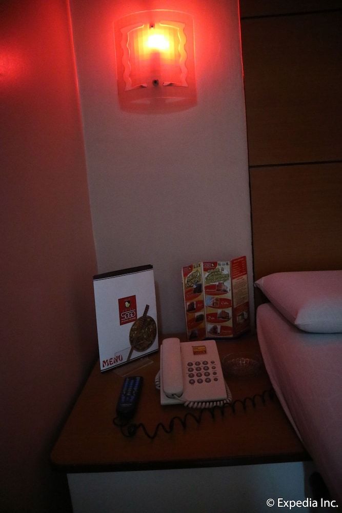 Hotel Sogo Bacoor Deluxe Room, 1 Queen Bed 6