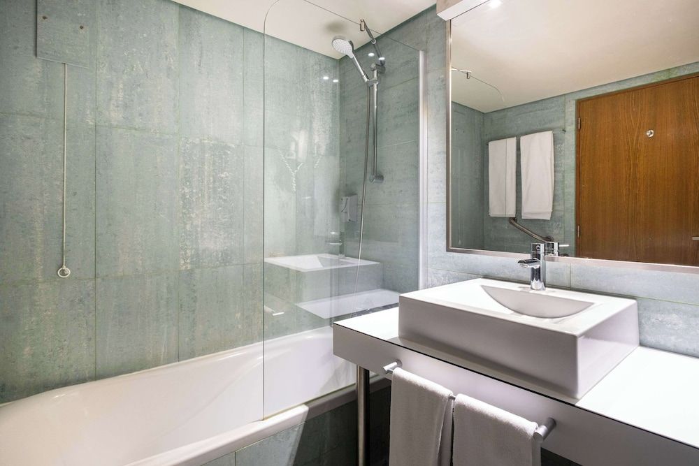 The Azoriani Boutique, Ascend Hotel Collection Standard Twin Room 14