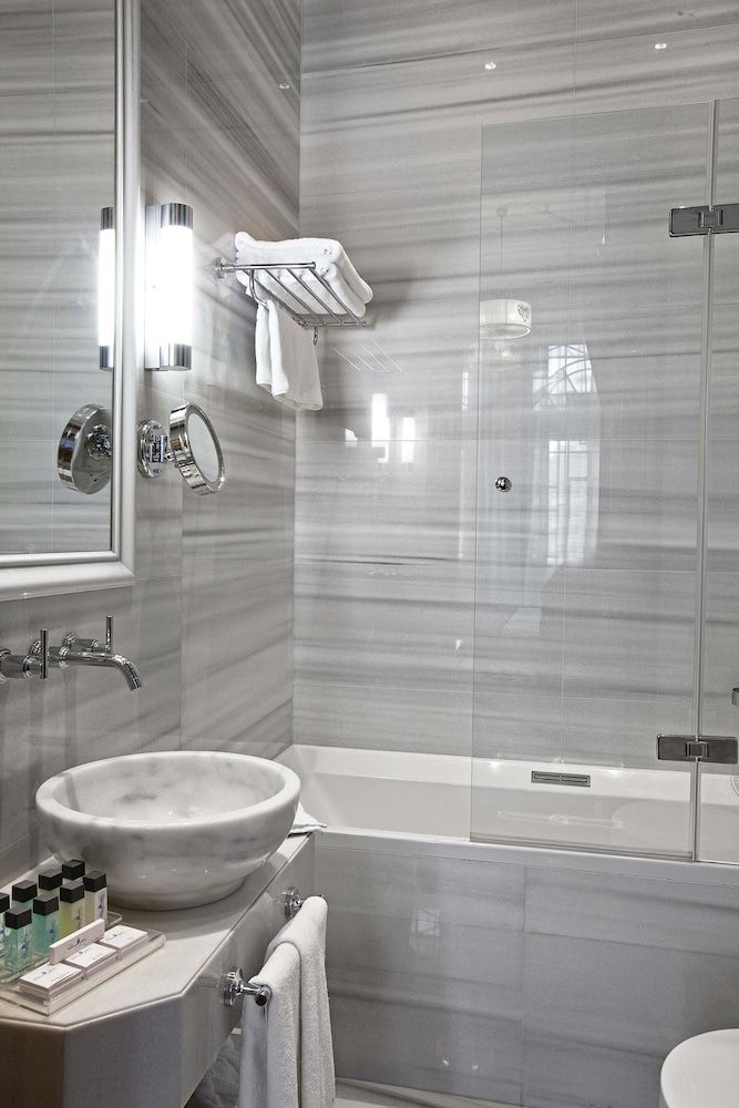 undefined Celine Hotel 5