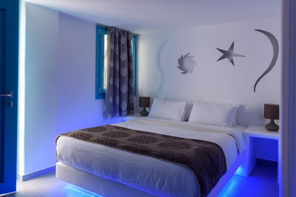 undefined Hotel Nikolas 4