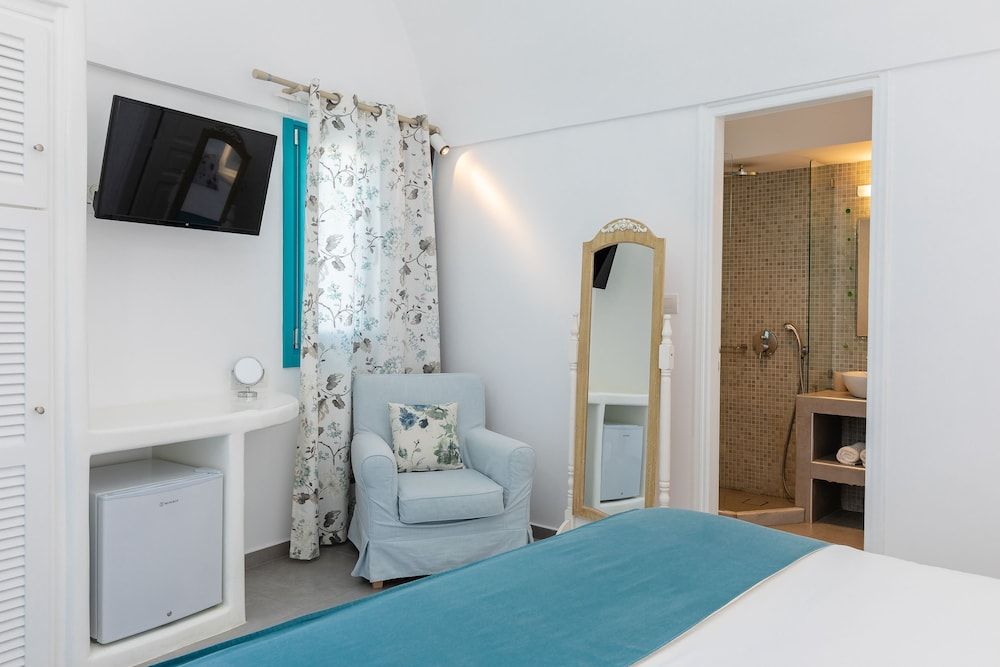 undefined Hotel Nikolas 10