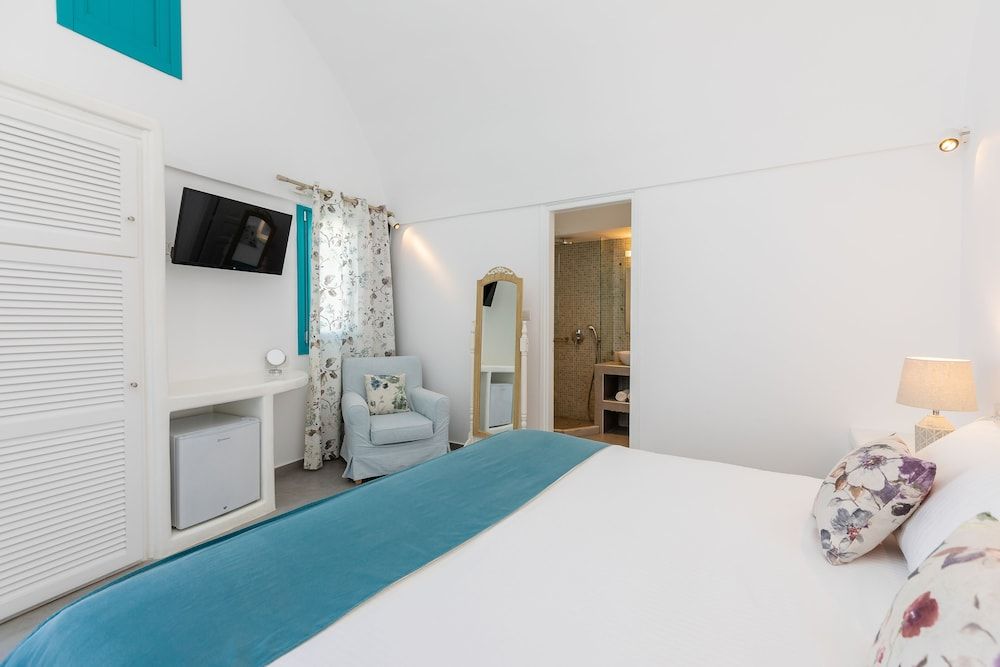 undefined Hotel Nikolas 6