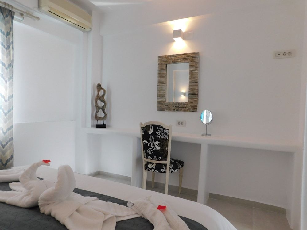 undefined Hotel Nikolas 2